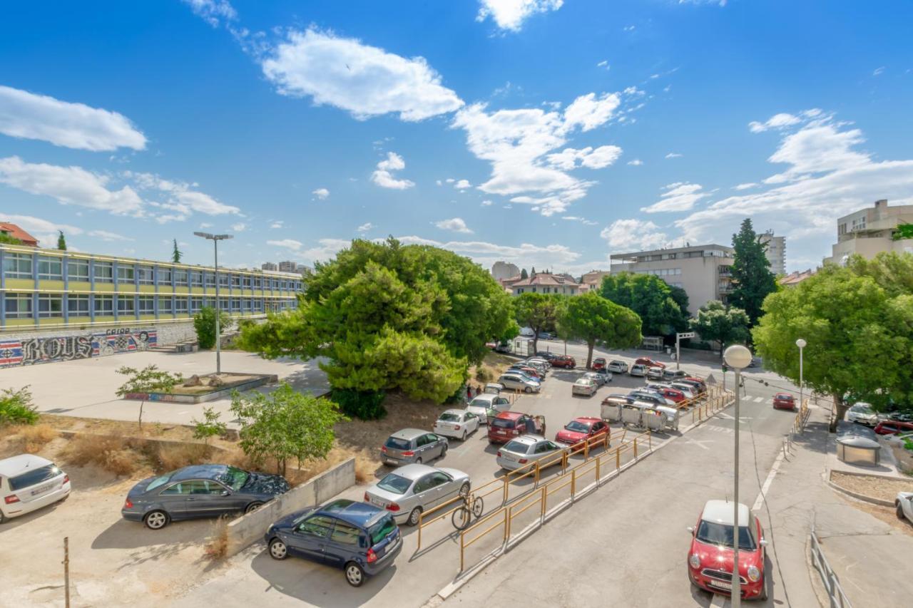 Apartment Omiska Split Exterior photo
